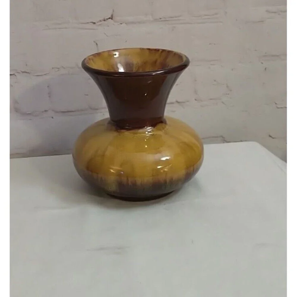 Vintage MCM Blue Mountain Pottery Vase Glossy Yellow & Brown Glaze 5" - Picture 3 of 8